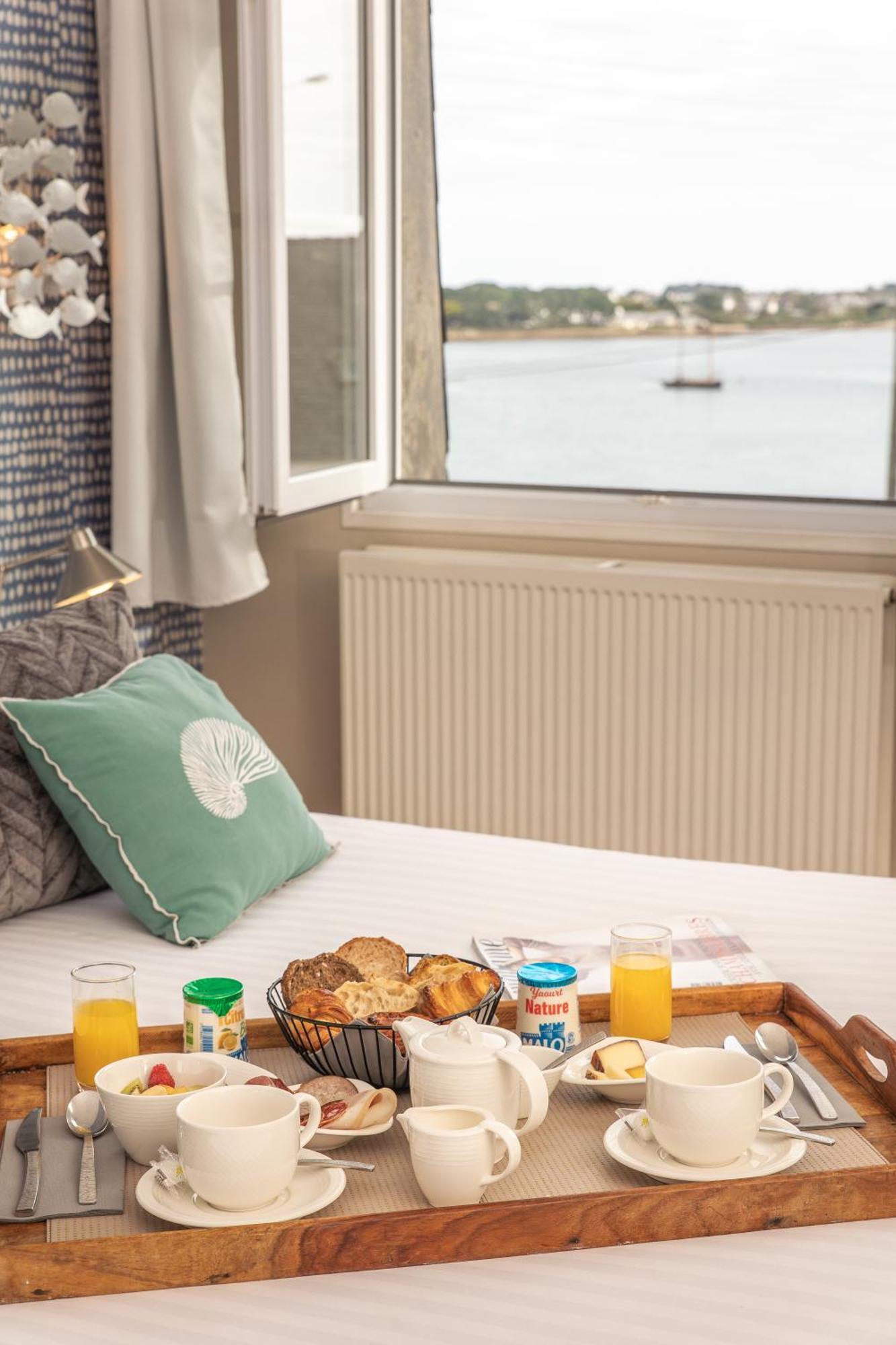 Hotel La Baie Des Anges Spa Marin Landéda 外观 照片