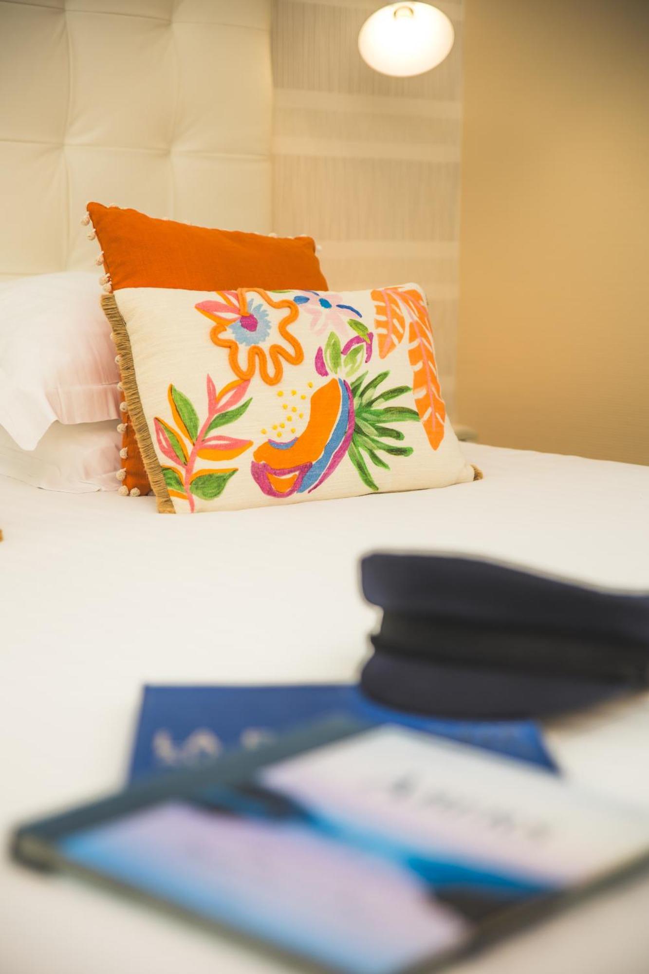 Hotel La Baie Des Anges Spa Marin Landéda 外观 照片